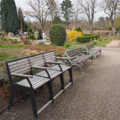 Seniorensitzbänke Friedhof Grünstadt